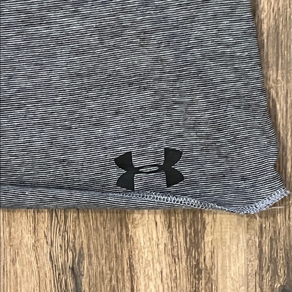 Under Armour Charcoal and Black Baseball Tee - Picture 2 of 6